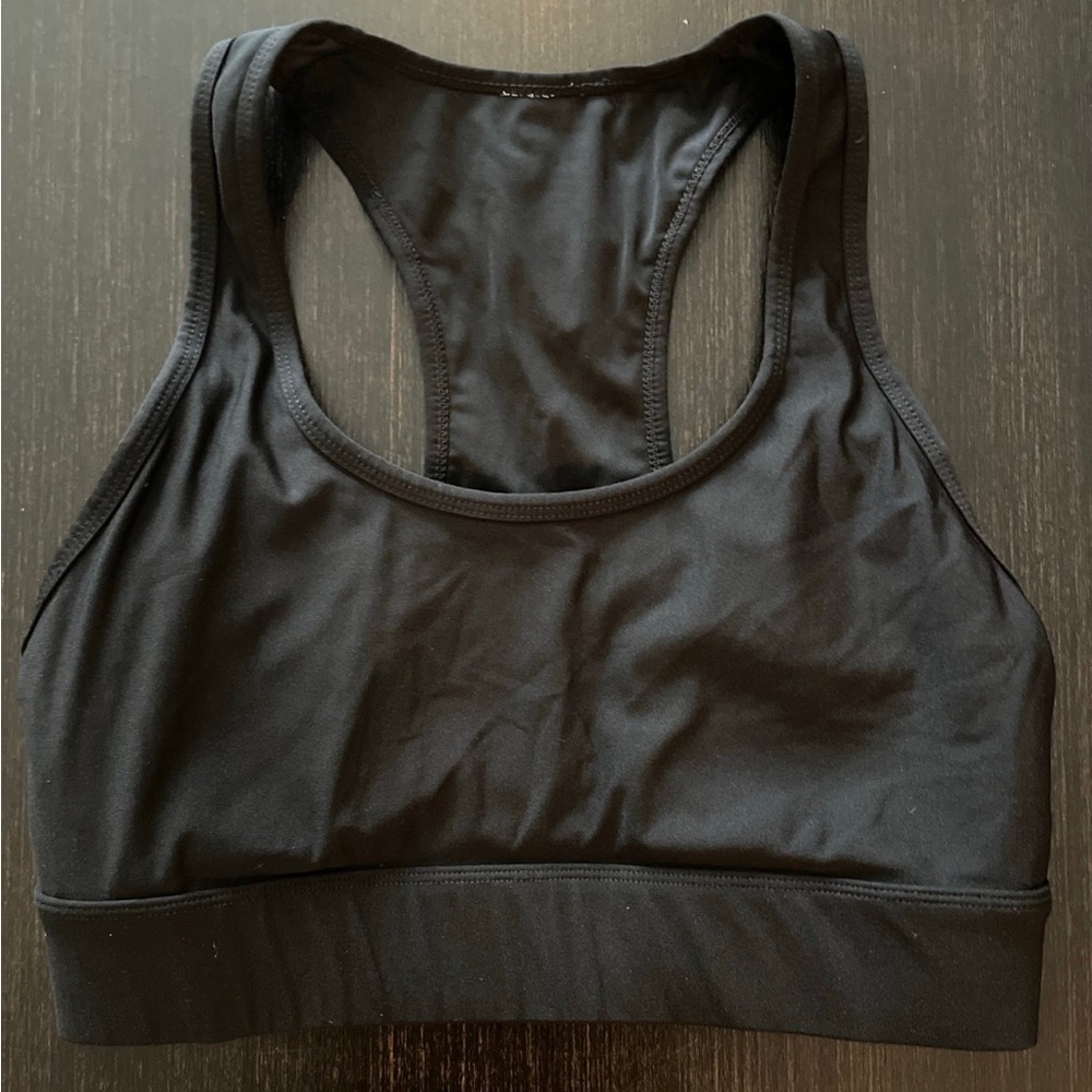 Fabletics medium support sports bra